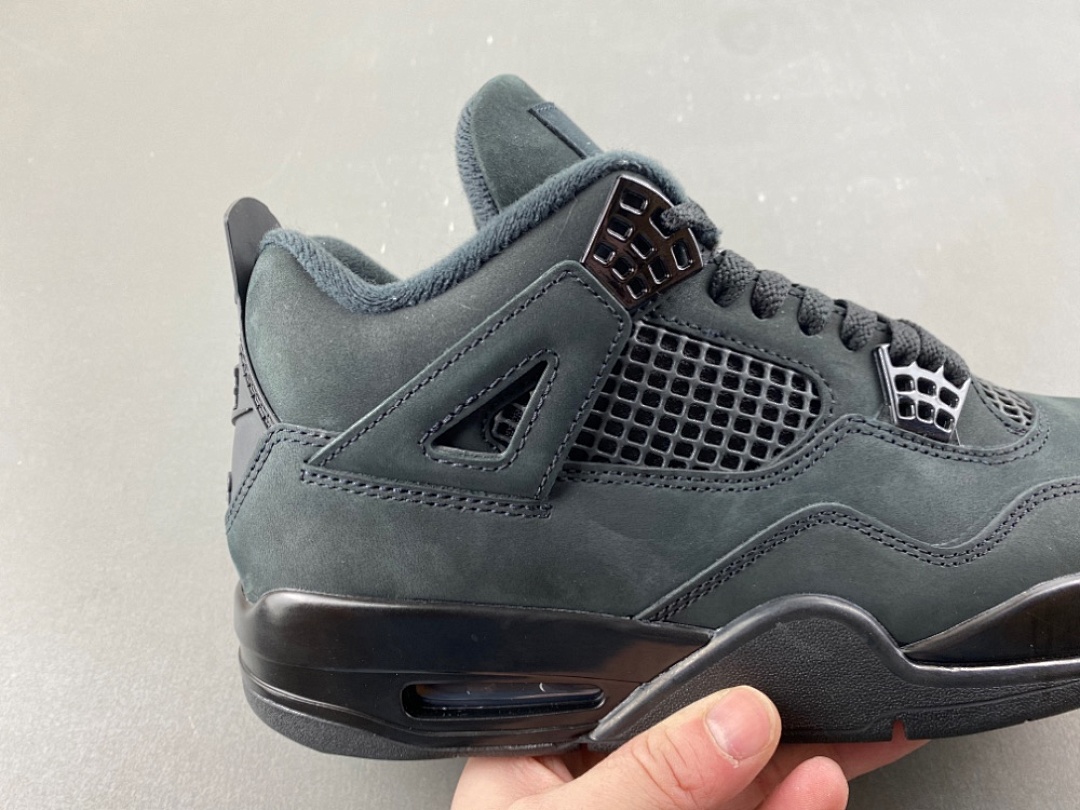 Black Cat AJ4 photo 12