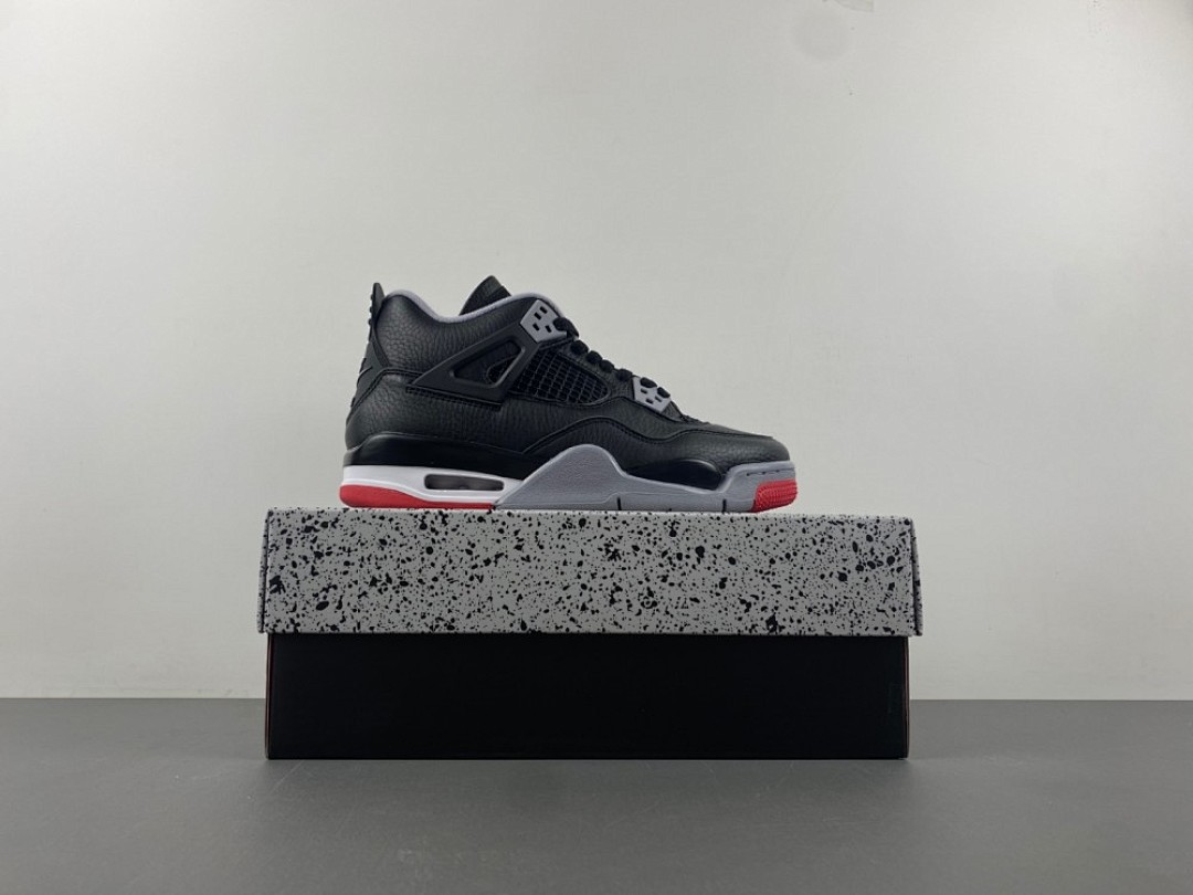 Bred (Reimagined) AJ4 photo 3