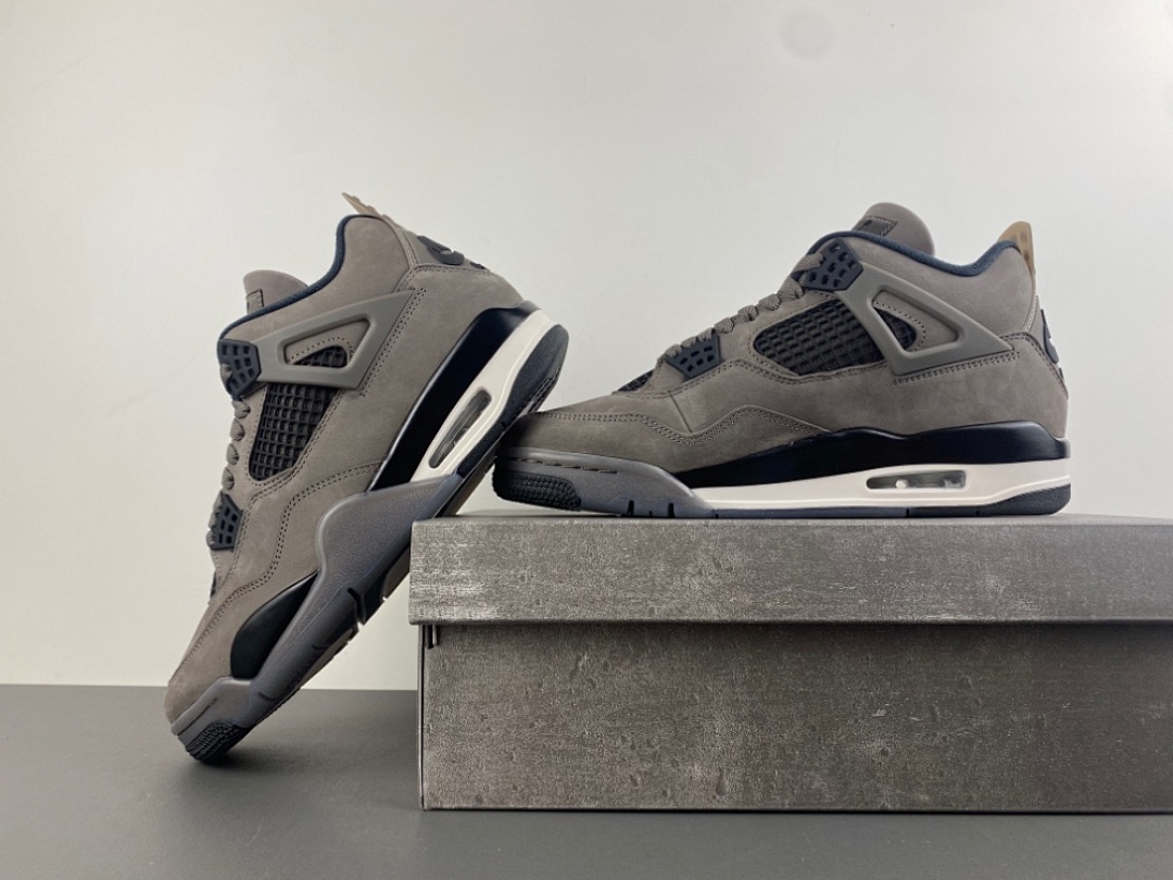 Cave Stone AJ4 photo 10