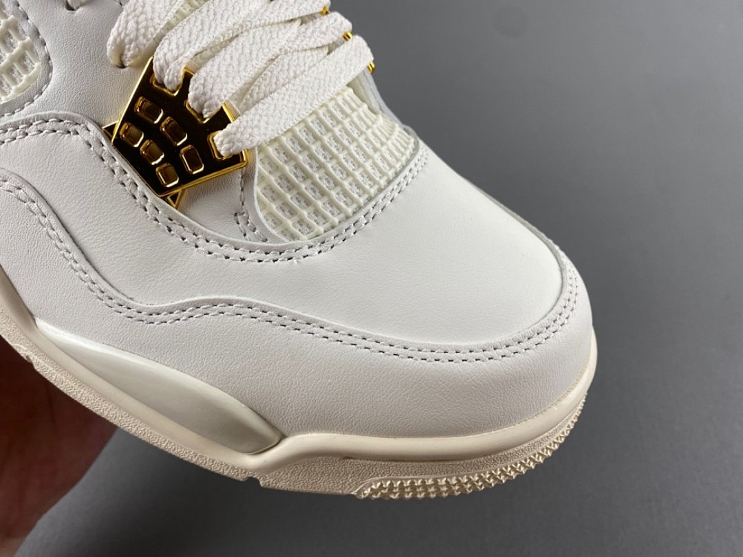 Pure Money / Metallic Gold AJ4 photo 8