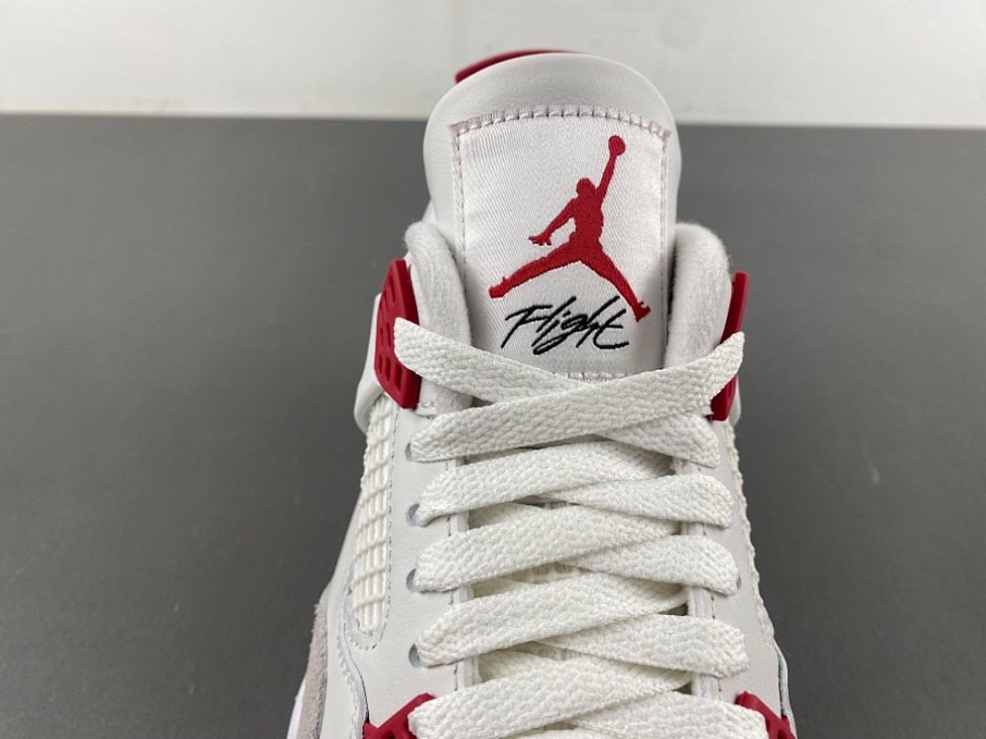 SB Varsity Red AJ4 photo 11