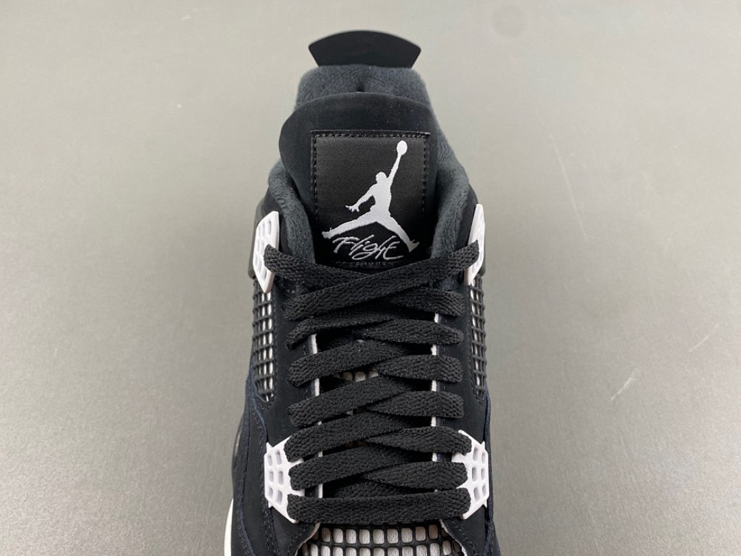 White Thunder AJ4 photo 5