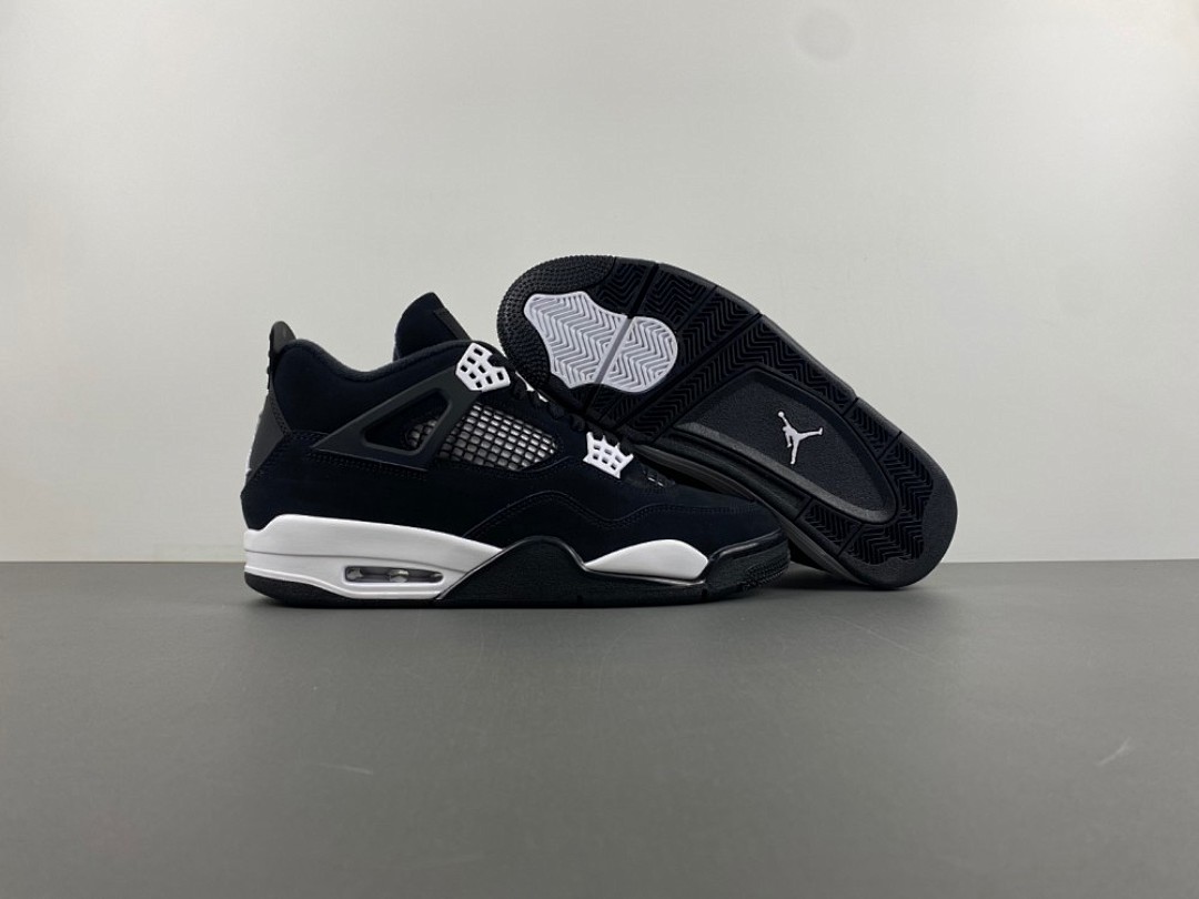 White Thunder AJ4 photo 9